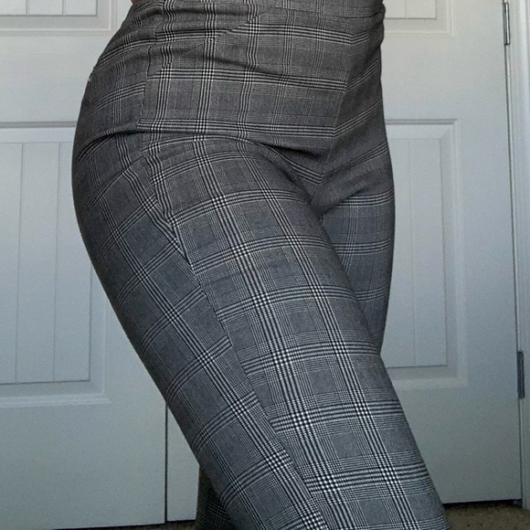 Simply Vera Vera Wang (M) Pants - Picture 3 of 3